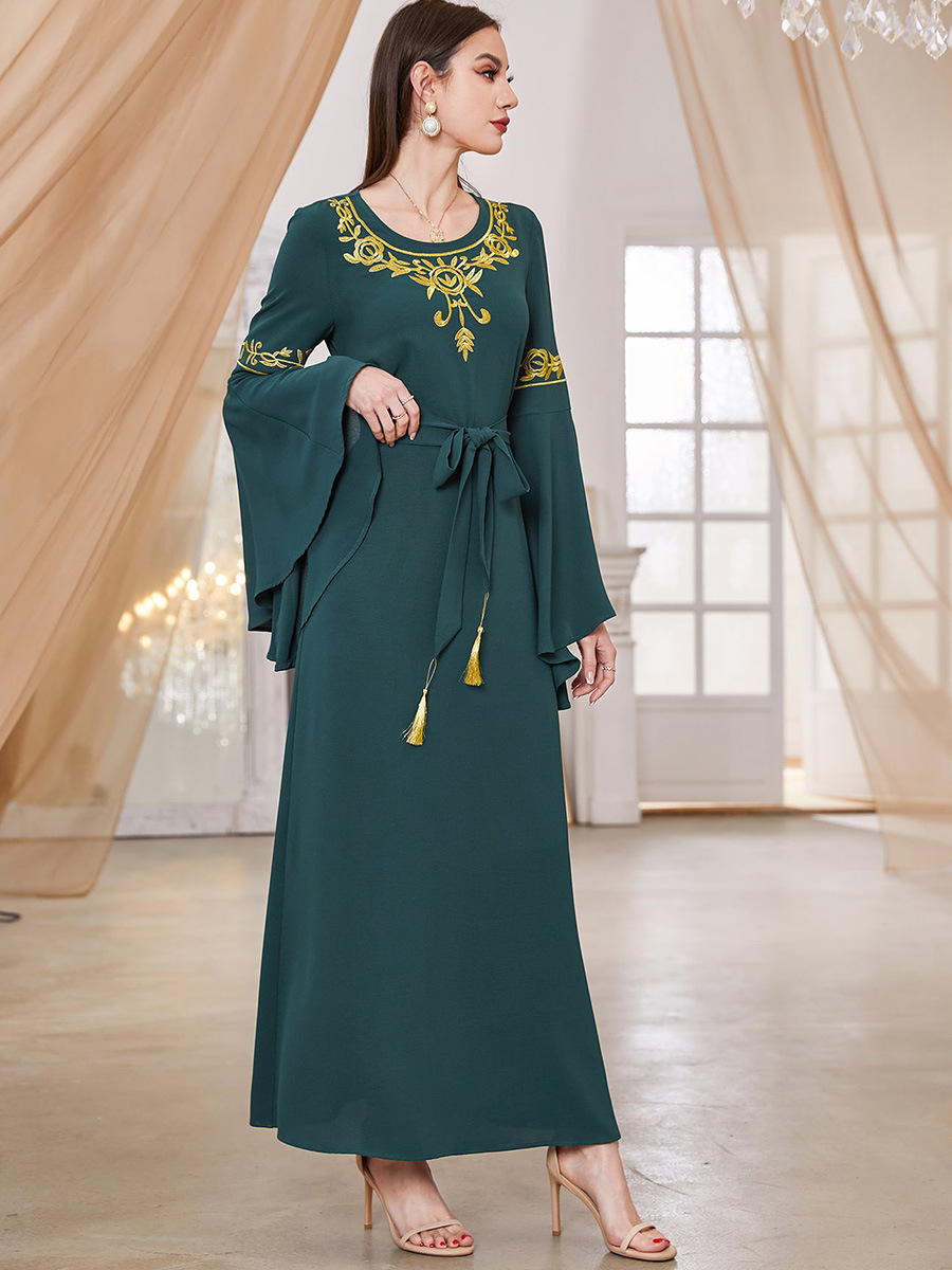 formal dresses minnesota PROM / FORMALS Aubony Bridal & Boutique Hutchinson, MN cowl neckline main image 1