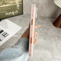 Coque de téléphone mate en PC dépoli et TPU souple avec support magnétique pour appareil photo pour iPhone 17 Pro