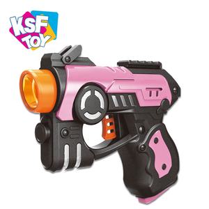 ปืนอวกาศของเล่นพลาสติก KSF Boys Funny Games แบบ 2 ชิ้น มีไฟและเสียง ใช้แบตเตอรี่ สำหรับเด็กอายุ 8-13 ปี - Product Image 4