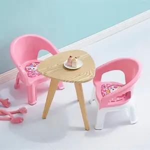 Tragbarer langlebiger Kita-Baby-Kindersessel Kunststoff-Kids-Pfeifenstuhl mit Esstisch weiches Sitzkissen