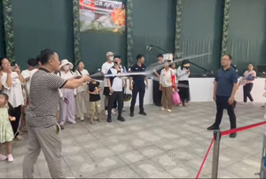 <span class=keywords><strong>2025</strong></span> New Durable điện từ xung điện Drone bắt Net Gun tìm kiếm cứu hộ UAV tải trọng an ninh & bảo vệ sản phẩm - Product Image 2