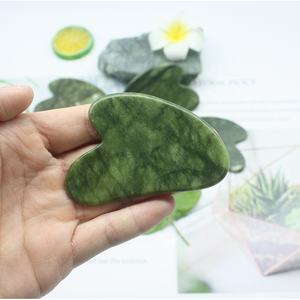 Alat Pijat Wajah <span class=keywords><strong>Gua</strong></span> <span class=keywords><strong>Sha</strong></span> Batu Giok Hijau Xiuyan Alami, Pemijat Wajah, <span class=keywords><strong>Gua</strong></span> <span class=keywords><strong>Sha</strong></span> Kulit Kepala, Batu Giok <span class=keywords><strong>Nephrite</strong></span> Guasha - Product Image 2