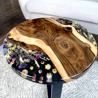 Mobilier moderne de luxe pour le salon et la maison Table basse en bois massif avec fleurs séchées en résine époxy pour l'appartement
