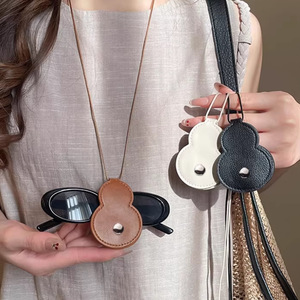 Leather gourd-shaped neck <b>clip</b>, summer snap-button glasses <b>clip</b>, travel clothing accessory sunglasses <b>clip</b> - Product Image 1