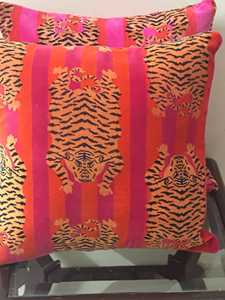 Housse de coussin en velours de coton tibétain fait main, matériau de qualité supérieure : Fabriquée à partir de velours de coton 100% de haute qualité - Product Image 2