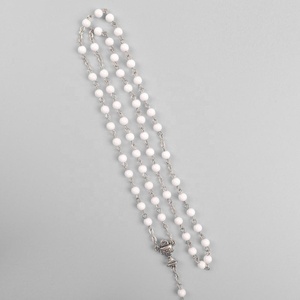 Cuentas acrílicas blancas de 6mm para primera comunión, cadena barata, collar de Rosario, venta al por mayor - Product Image 6