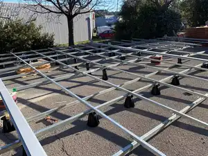 Système de piédestal réglable en TA-A JNZ recommande avec exubérance le support de solive réglable en plastique pour terrasse sur le toit