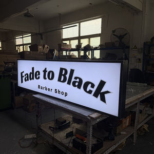 Letrero Acrílico Personalizable de Alta Transparencia de 4*4 Pies/122*122 cm, Caja de Luz con Impresión UV en Aluminio, Rectangular para Exteriores - Product Image 6