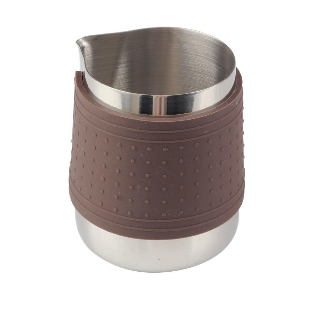 สีน้ำตาล