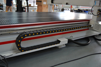 Router CNC de 3 Ejes de Alta Rigidez con Cambiador Automático de Herramientas (ATC), Sistema de Control Syntec, Motor Servo AC, Rodamientos, para Grabado en Madera
