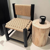 Tabouret moderne minimaliste en osier avec dossier élégant, structure en bois massif, non pliable, idéal pour changer de chaussures, table basse ou salon
