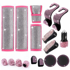 17 Piezas de Accesorios Decorativos para el Interior del Automóvil, Fundas de Cuero Brillante Universales para Cinturones de Seguridad, Ganchos, Portavasos, Cargador de Teléfono, Clip para Gafas de Sol - Product Image 2