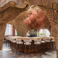 Ensemble de mobilier de restaurant moderne et luxueux, durable, avec chaises rembourrées et table personnalisée pour hôtel et café