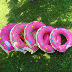Flotador de piscina seguro para niños y adultos, Donut inflable para fiesta de actividades al aire libre, bonito flotador de piscina de verano respetuoso con el medio ambiente - Product Image 2