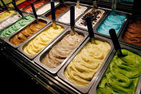 Machine à glace dure de comptoir grande capacité 16-20L/H pour la fabrication de gelato et de glaces dures Haagen-Dazs pour les buffets de glaces commerciaux
