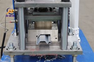 Chất lượng cao tùy chỉnh con lăn màn trập Cửa Thanh cuộn hình thành máy cán lên cửa máy móc với ISO CE giấy chứng nhận - Product Image 5