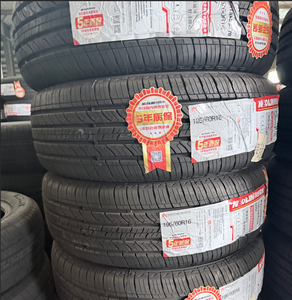 Pneus de voiture 205/55R16, Pneus de voiture 185/65R14, Jantes et pneus pour voitures particulières 235/75R15 - Product Image 1