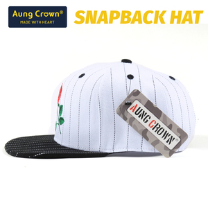 Gorras Snapback Bordadas de 6 Paneles de Alta Calidad al por Mayor, Gorra Snapback de Dos Tonos con Visera Plana y Logotipo Bordado Personalizado, Estilo Hip Hop - Product Image 3