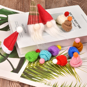 Mini gorro navideño <span class=keywords><strong>de</strong></span> tela no tejida, pequeño duende <span class=keywords><strong>de</strong></span> lana sin rostro, para botella <span class=keywords><strong>de</strong></span> vino o piruleta. - Product Image 1