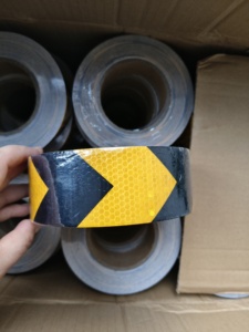 Rétro-réflecteurs de qualité entrepôt pour la sécurité des camions - Product Image 3