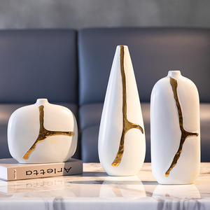 Moderno vaso in <span class=keywords><strong>ceramica</strong></span> bianca placcato in oro artistico a bocca piccola per ornamenti decorativi per la casa - Product Image 4