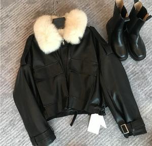 2023 automne/hiver nouveau produit <span class=keywords><strong>peluche</strong></span> épaissie cuir <span class=keywords><strong>veste</strong></span> courte manteau <span class=keywords><strong>femme</strong></span> - Product Image 6
