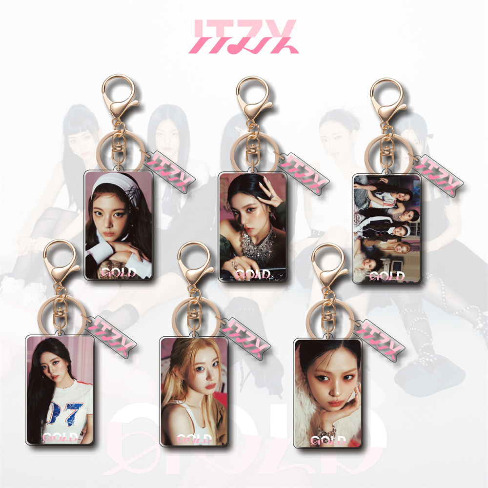 リュジンキーホルダー Kpop ITZY New Album GOLD Keychain Two-sided Idol Figure Name 2Pcs