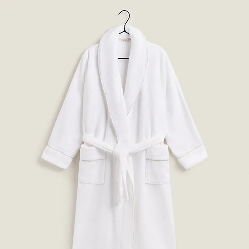 उच्च गुणवत्ता 100% कपास होटल स्पा सफेद बाथरोब कस्टम किमोनो कॉलर कशीदाकारी लोगो महिलाओं यूनिसेक्स स्नान के कपड़े