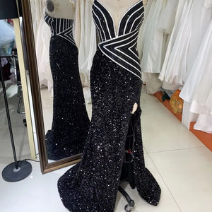 2025 потрясающее Декорированное платье из ткани с контрастными кристаллами - Product Image 1