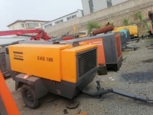 Fabriek Goede Kwaliteit Kleine Dieselmotor Mobiele Luchtcompressor Mijnbouw 186cfm Draagbare Gebruikte Schroef Luchtcompressor Te Koop - Product Image 2