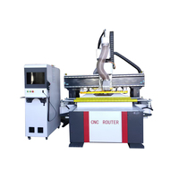 Mesin Router CNC ATC Efisiensi Tinggi Kontrol Syntec/DSP Meja Hisap Vakum Pemuatan dan Pembongkaran Otomatis untuk Pengerjaan Kayu