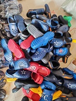 Harga murah sepatu taman wanita Sandal pria Sandal uniseks anti-selip Sandal ujung tertutup sepatu pantai stok campuran grosir