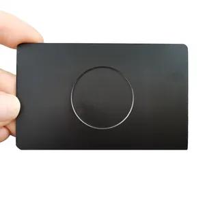 بطاقة أعمال NFC معدنية مطفية باللون الأسود غير لامعة ، بطاقة عمل ذكية مخصصة ذات عضوية عالية رقيقة ، بطاقة معادن VIP