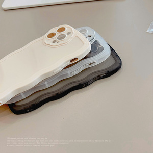 Per <span class=keywords><strong>iPhone</strong></span> 11 <span class=keywords><strong>12</strong></span> 13 14 15 Pro Max <span class=keywords><strong>Mini</strong></span> <span class=keywords><strong>protezione</strong></span> per fotocamera Plus custodia per telefono increspature d'acqua bordo ondulato copertura Anti-caduta - Product Image 2