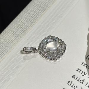 Colgante de Plata Pura S925 Wenchi con Diseño de Jade Espumado, Estilo Vintage Elegante y Sencillo, con Flor Tallada, de China - Product Image 1