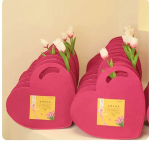 Wholesale Modern Multifunction Red Felt <b>Heart</b> <b>Shape</b> <b>Bag</b> for Gift - Product Image 5