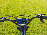 Meilleure vente Écran couleur TFT de haute qualité sur kit de roue de moto électrique Ebike UKC1 pour 36V-72V Ncyclebike Étanche