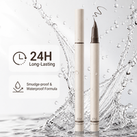 Crayon Eyeliner de Précision Double Pointe Définition Parfaite Pointe Ultra Fine Traçage Précis Longue Tenue Formule Waterproof Anti-Bavures
