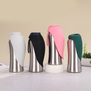 Nouveau produit ODM, logo personnalisé, gobelet à eau portable pour chien en acier inoxydable 304, gamelles spécifiques pour chien. - Product Image 1