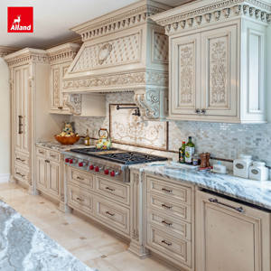Meubles de <span class=keywords><strong>cuisine</strong></span> classiques français de luxe, entièrement faits à la main, avec des finitions traditionnelles et des éléments sculptés à la main, design haut de gamme, Alland. - Product Image 2