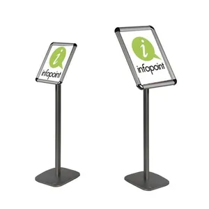 Punto de Información con Exhibición de Mercancía Personalizada - Product Image 1