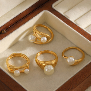 แหวนมุกผู้หญิง ชุบทอง 18k ดีไซน์เรขาคณิต ประดับขอบ สำหรับใส่ทุกวัน - Product Image 2