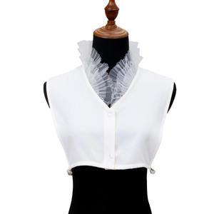 <span class=keywords><strong>Cuello</strong></span> <span class=keywords><strong>Falso</strong></span> Desmontable de Organza Transparente con Volantes y Adorno de Hojas, Estilo Moderno con <span class=keywords><strong>Cuello</strong></span> en V para Atuendos Femeninos - Product Image 1