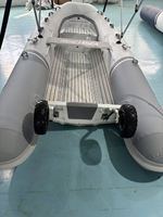 Bateau semi-rigide en aluminium de 3,5 m pour 6 personnes, Achilles Hypalon, avec compartiment de proép跳板 en aluminium personnalisé, auvent pliable, roues de transom à dégagement rapide
