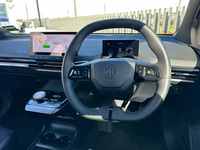 MG4 MG Mulan Véhicule électrique 425 kilomètres Véhicule de luxe à énergie nouvelle Vitres électriques panoramiques à 360 degrés MG4 Véhicule électrique