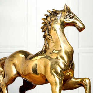 Elegante Escultura de Caballo de Latón, Figura de Caballo en Pie, Estatua Ecuestre de Metal, Decoración Elegante para el Hogar, Adorno de Mesa - Product Image 5