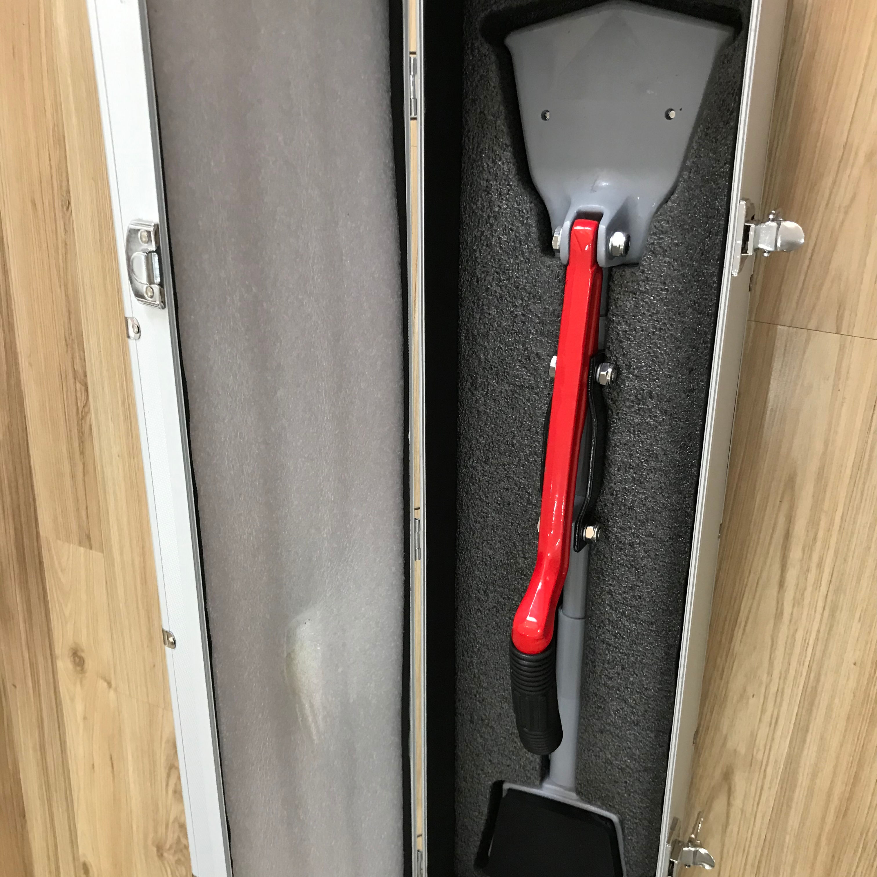 カーペット用ストレッチャー