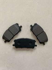 Plaquettes de frein en céramique D1005 Matériau semi-métallique NAO Bonne performance pour les micros de freins de voiture fabriqués - Product Image 4