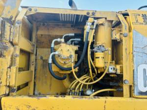 Utilisé pour l'excavatrice 320B de 20 tonnes avec système hydraulique fiable, moteur et boîte de vitesses pour les travaux de construction, d'exploitation minière et de travaux routiers - Product Image 6