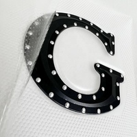 Accessoires de vêtements personnalisables haut de gamme : Logo thermocollant DIY, Patch en silicone 3D, Étiquette thermocollante brillante, Strass, Rivets, Logo personnalisé